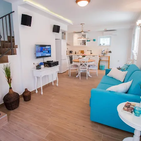 酒店 Spacious In With Garden 4*
